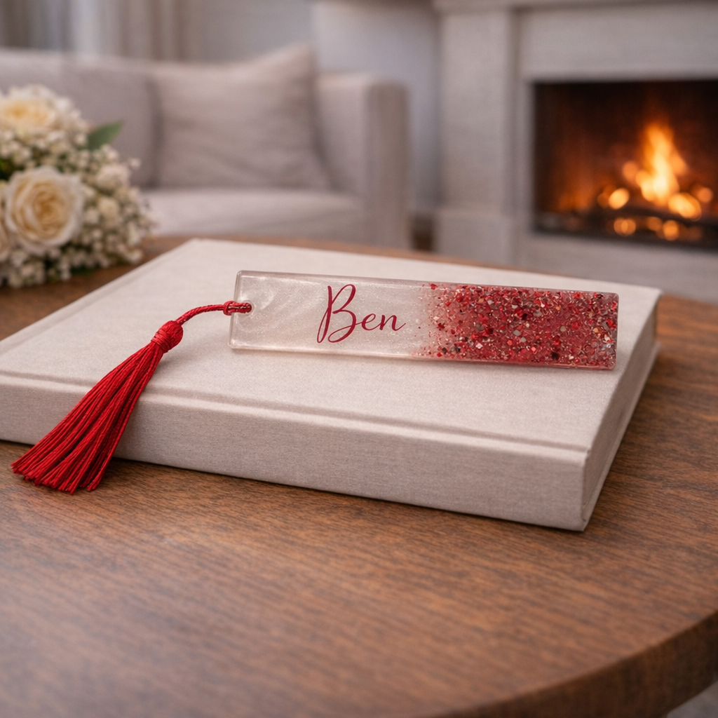 Personalisierbares Lesezeichen – Glitzer rot/silber mit Namen personalisierbar