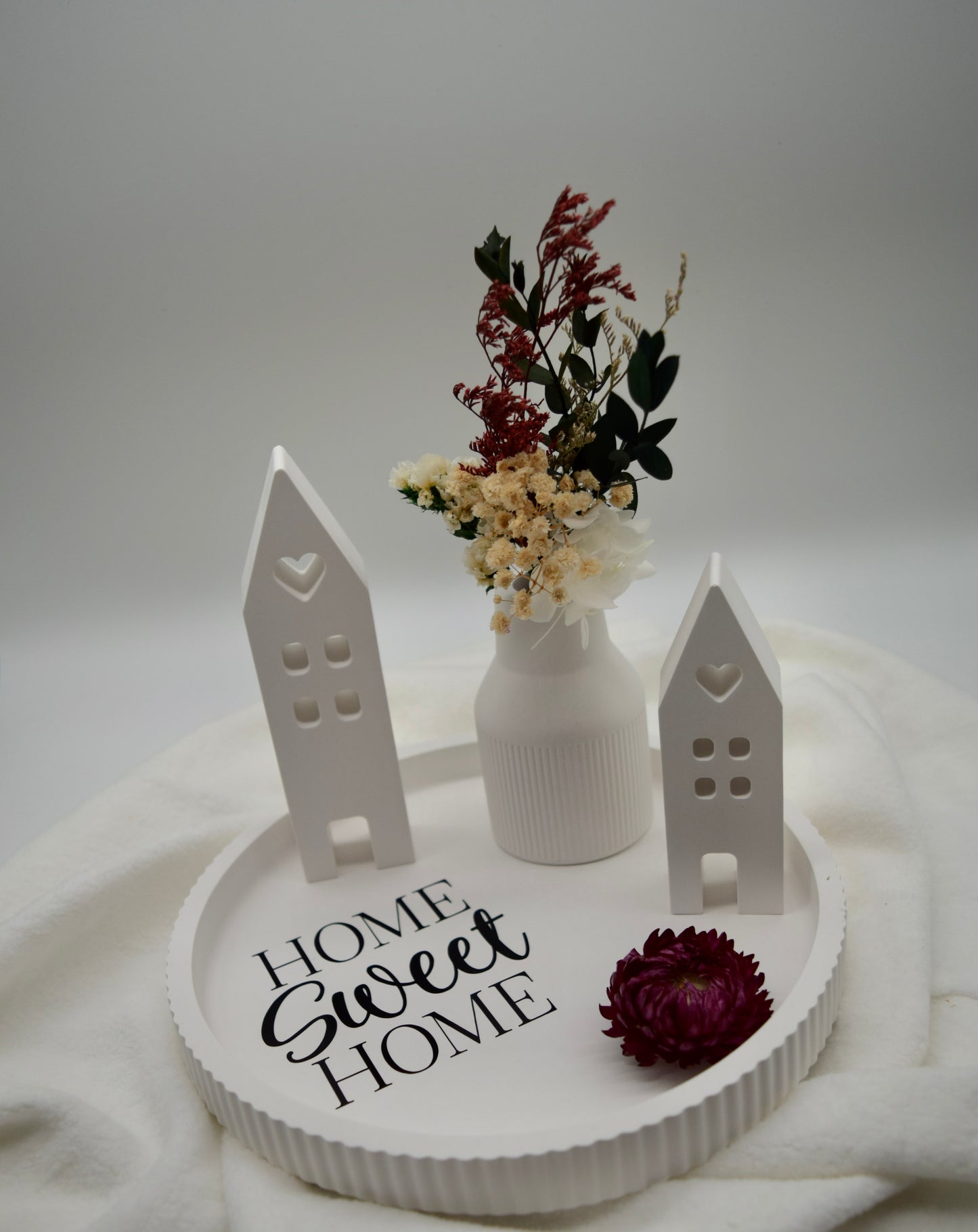 Home Sweet Home – Dekotablett mit Häuschen & Trockenblumen