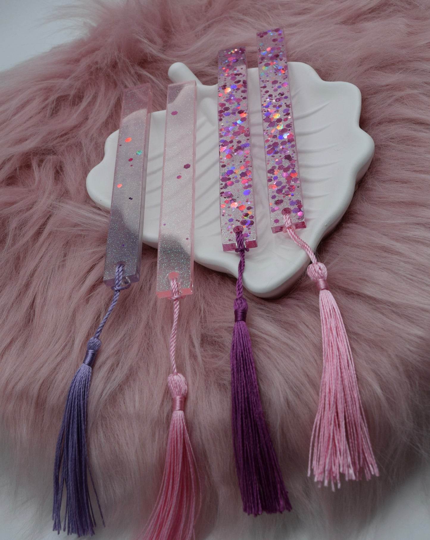 Glitzer Lesezeichen mit Quaste – Handmade Geschenk für Leseratten & Bücherfreunde