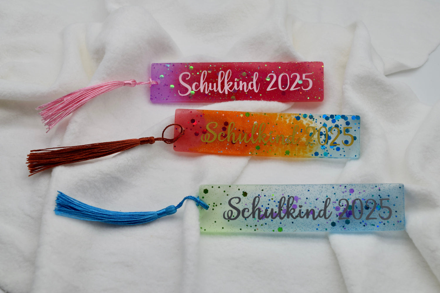 Personalisierte Lesezeichen aus Epoxidharz mit Quaste