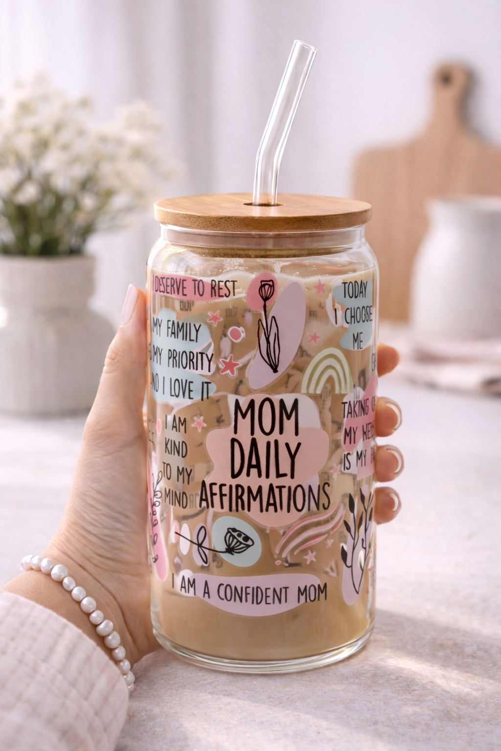 Affirmations Glas für Mamas – Trinkglas mit Deckel & Strohhalm – Mom Daily Affirmations