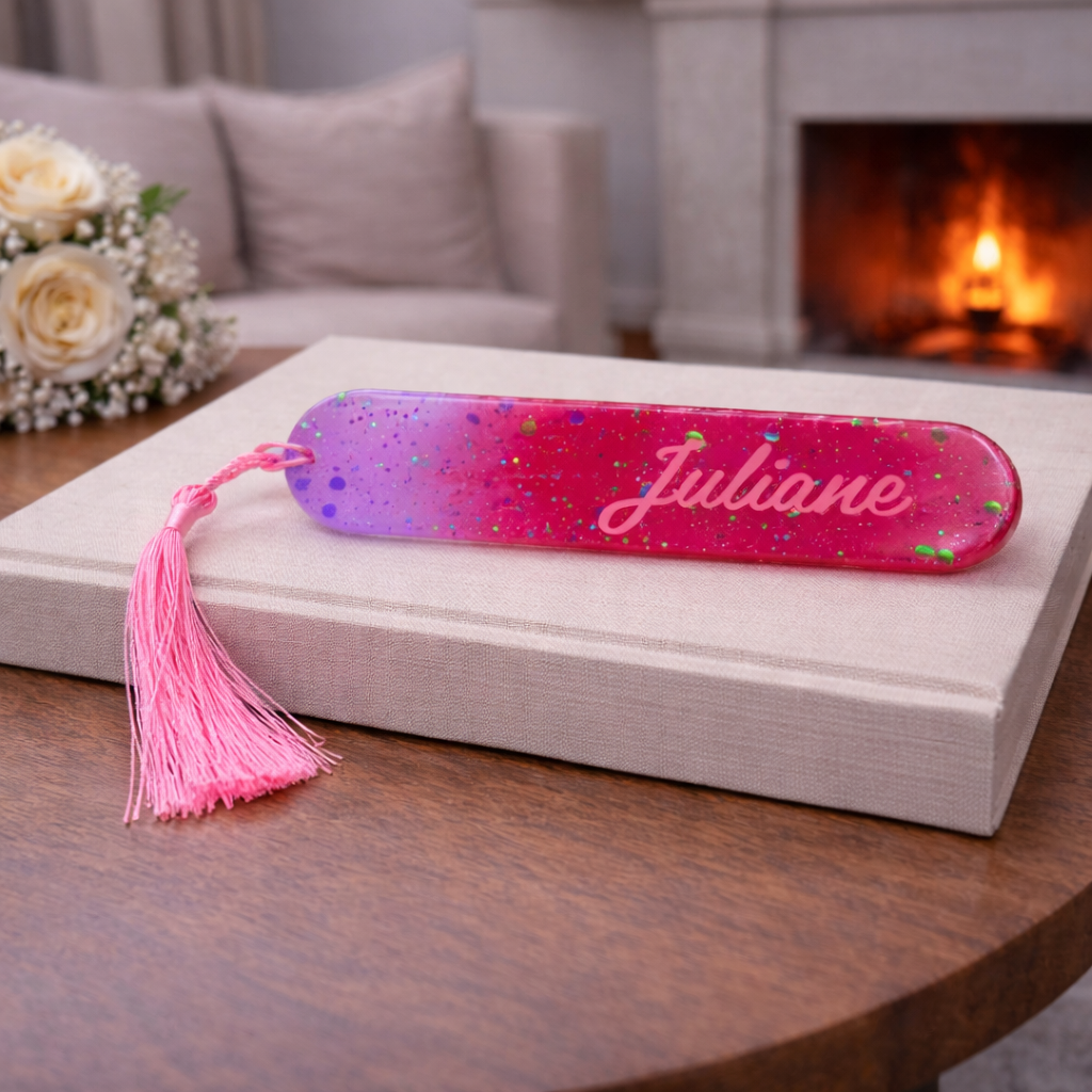 Glitzer-Lesezeichen mit Wunschname – personalisiert & handgemacht