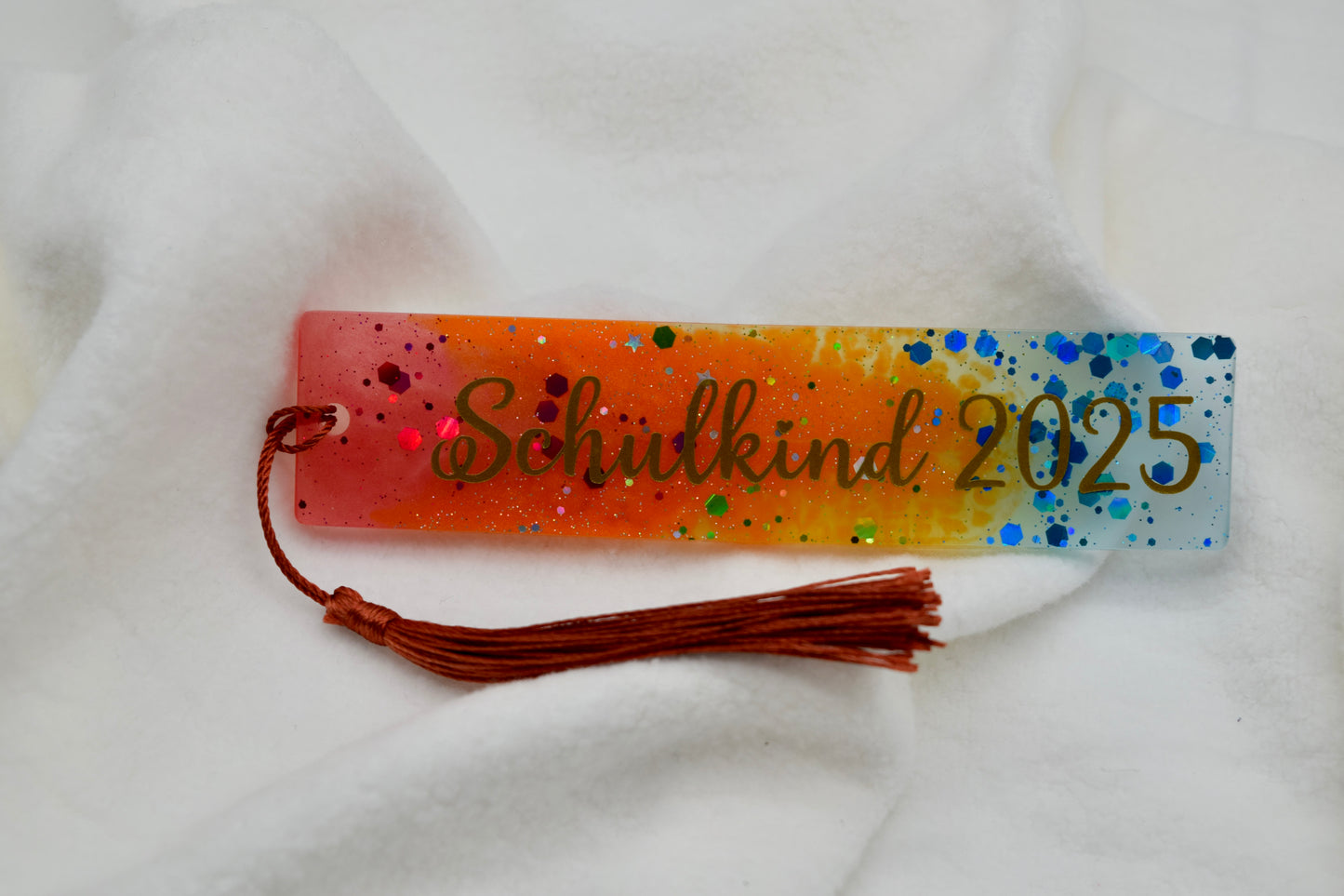 Lesezeichen „Schulkind 2025“ – Handgemacht & bunt – Geschenk zur Einschulung