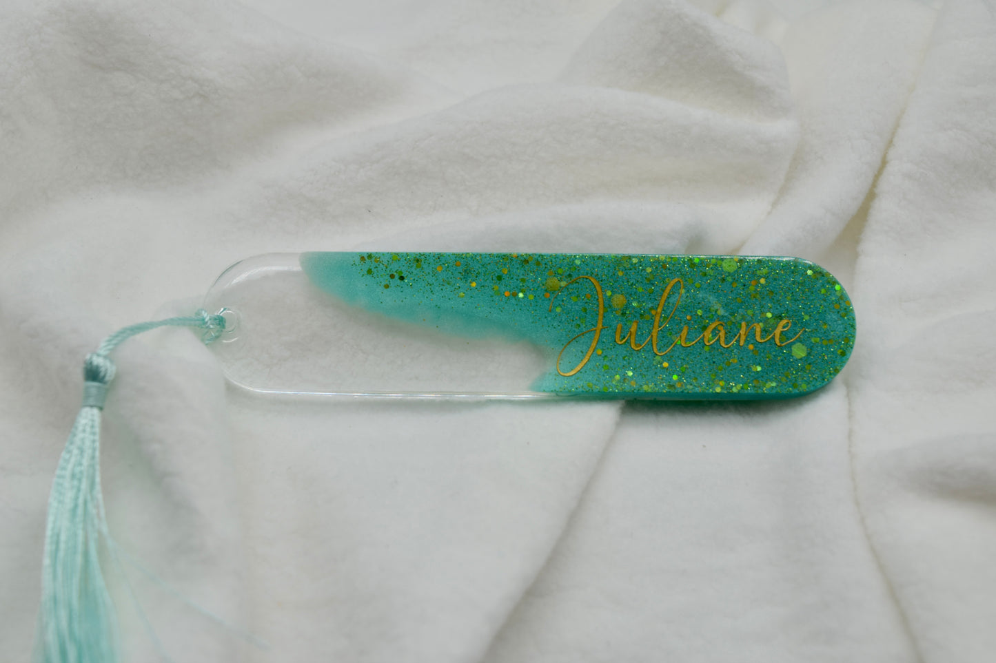 Personalisierbares Lesezeichen – Glitzer Türkis mit Namen personalisierbar – Handgegossen