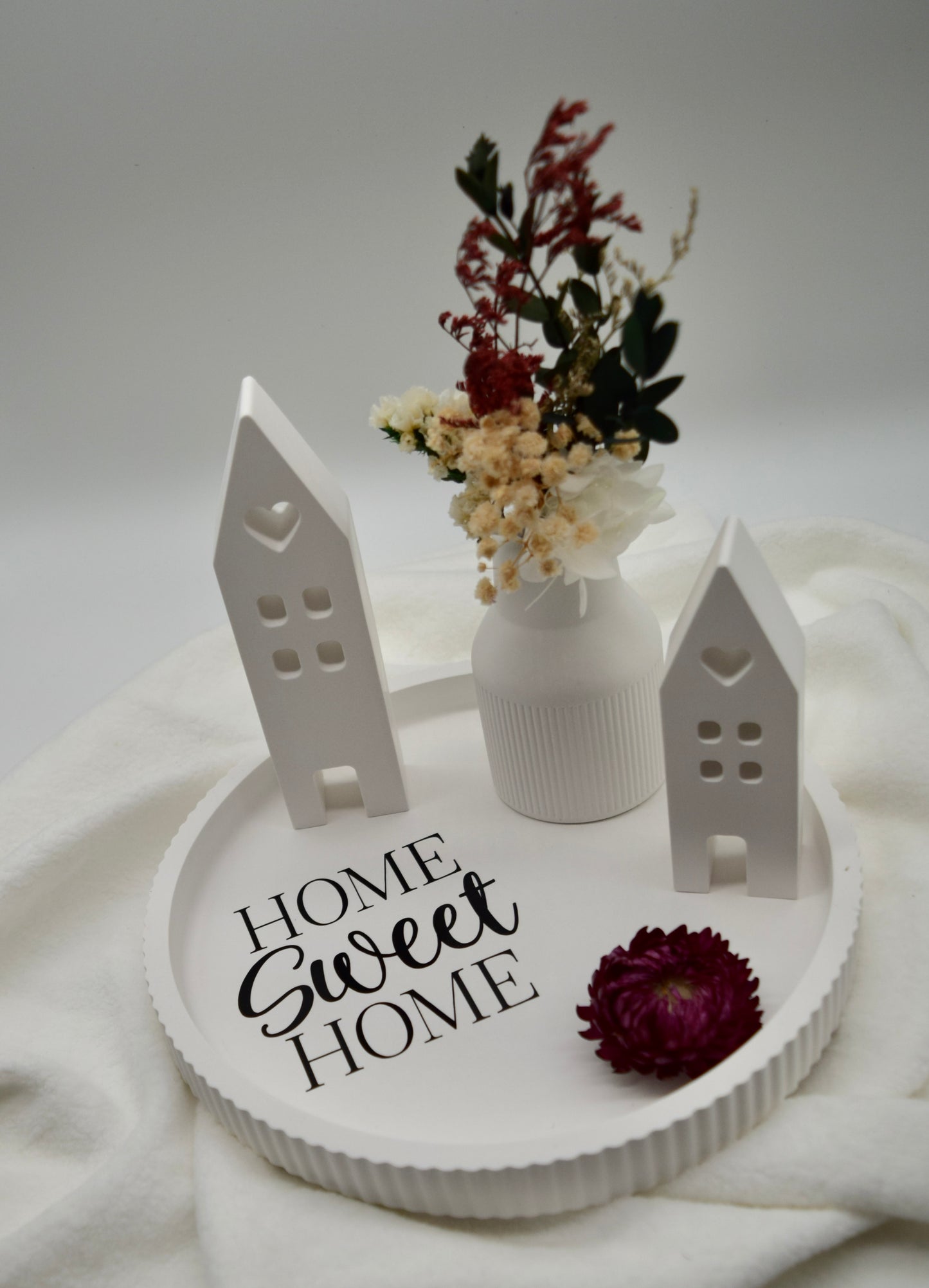 Home Sweet Home – Dekotablett mit Häuschen & Trockenblumen