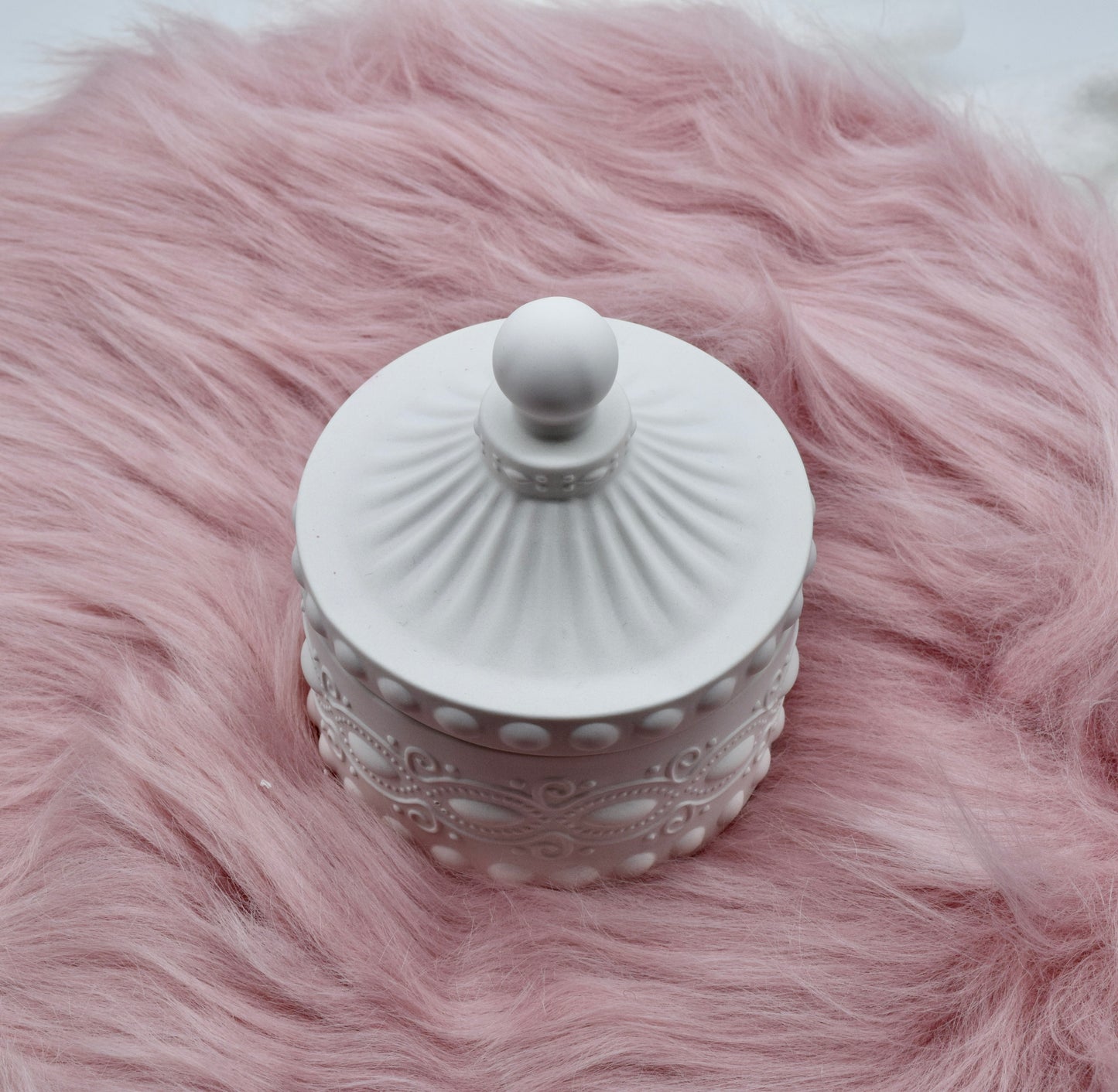 Schmuckdose, Vorratsdose, Dekodose, Vintage Dose, Schmuckschale, handgemacht, Badezimmer Deko, Aufbewahrung, Geschenkidee, Jesmonite, Gießpulver, Dose mit Deckel, kleine Schale