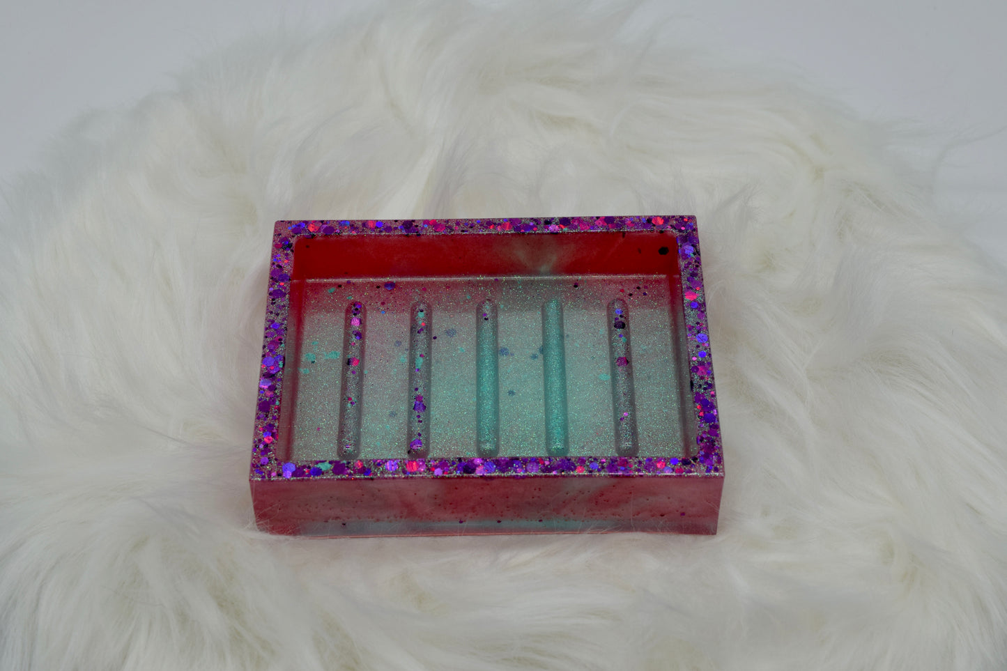 Seifenschale aus Epoxidharz – handgemachte Seifenablage mit Glitzer in Rosa & Türkis