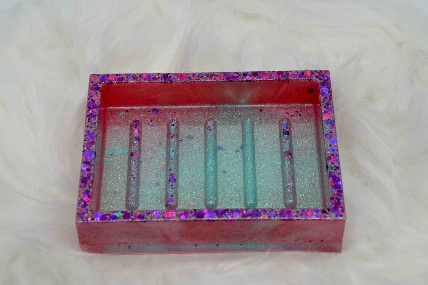 Seifenschale aus Epoxidharz – handgemachte Seifenablage mit Glitzer in Rosa & Türkis