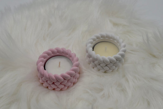 Geflochtener Teelichthalter Set aus Gießpulver – handgefertigt, in Rosa und Weiß, romantische Tischdeko, Geschenkidee