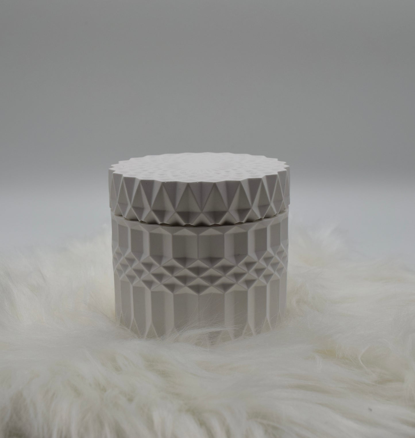 Handgemachte Dose mit Deckel – Schmuck- & Vorratsdose aus Gießpulver – Skandinavisches Design