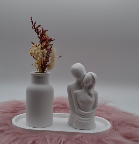 Deko-Set Paar-Figur & Vase mit Trockenblumen auf Tablett
