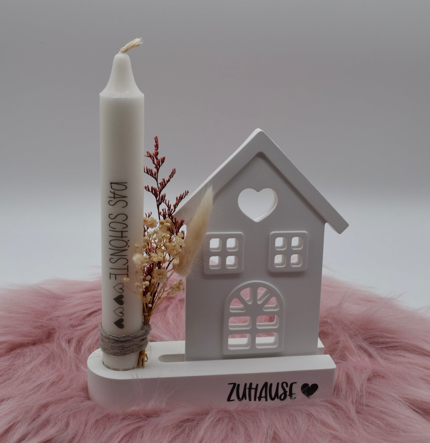 Haus-Kerzenhalter mit Trockenblumen – Handgemachte Deko aus Gießpulver – "Zuhause"