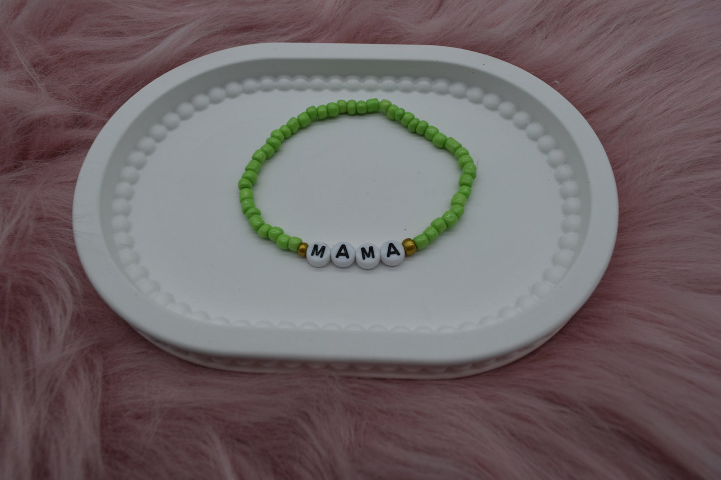 Personalisiertes Perlenarmband – Individuelle Namensarmbänder für Kinder & Erwachsene – Geschenkidee Familie