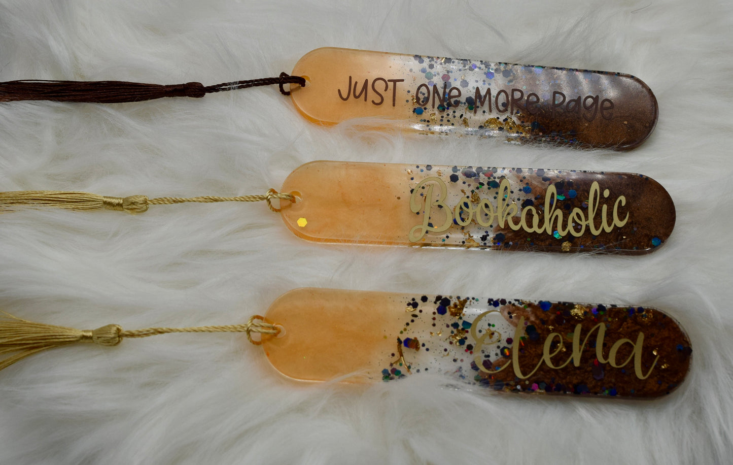 Handgemachtes Lesezeichen – personalisierbar mit Wunschname, Wort oder Spruch – Geschenk für Leseratten