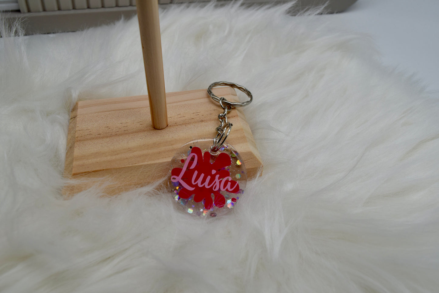 Personalisierter Schlüsselanhänger aus Resin – mit Wunschname & Design (Herz, Blume, Farbklecks)