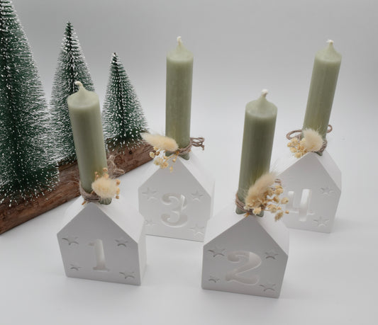 Adventskranz 4er-Set Häuser Kerzenhalter – moderne Weihnachtsdeko im Skandi-Stil