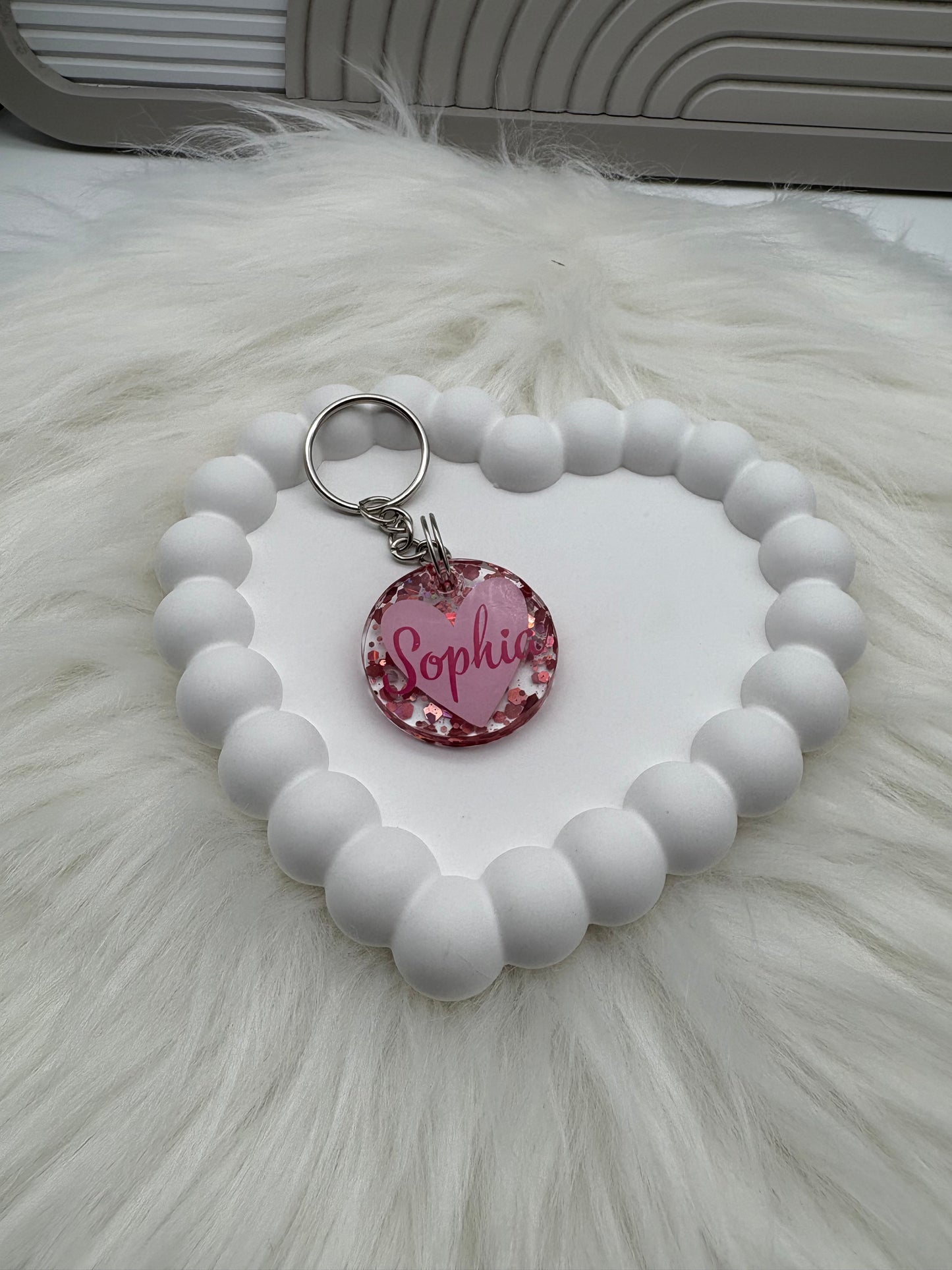 Personalisierter Herz-Schlüsselanhänger mit Name – Glitzer & Epoxidharz