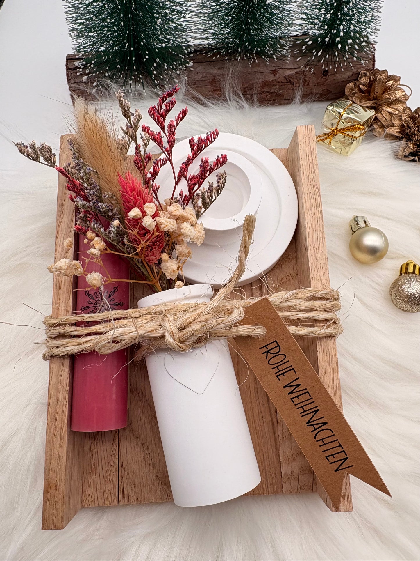 Weihnachtsgeschenk-Set mit Kerzenhalter in Weiß | Handgemachtes Deko-Set mit Kerze & Trockenblumen