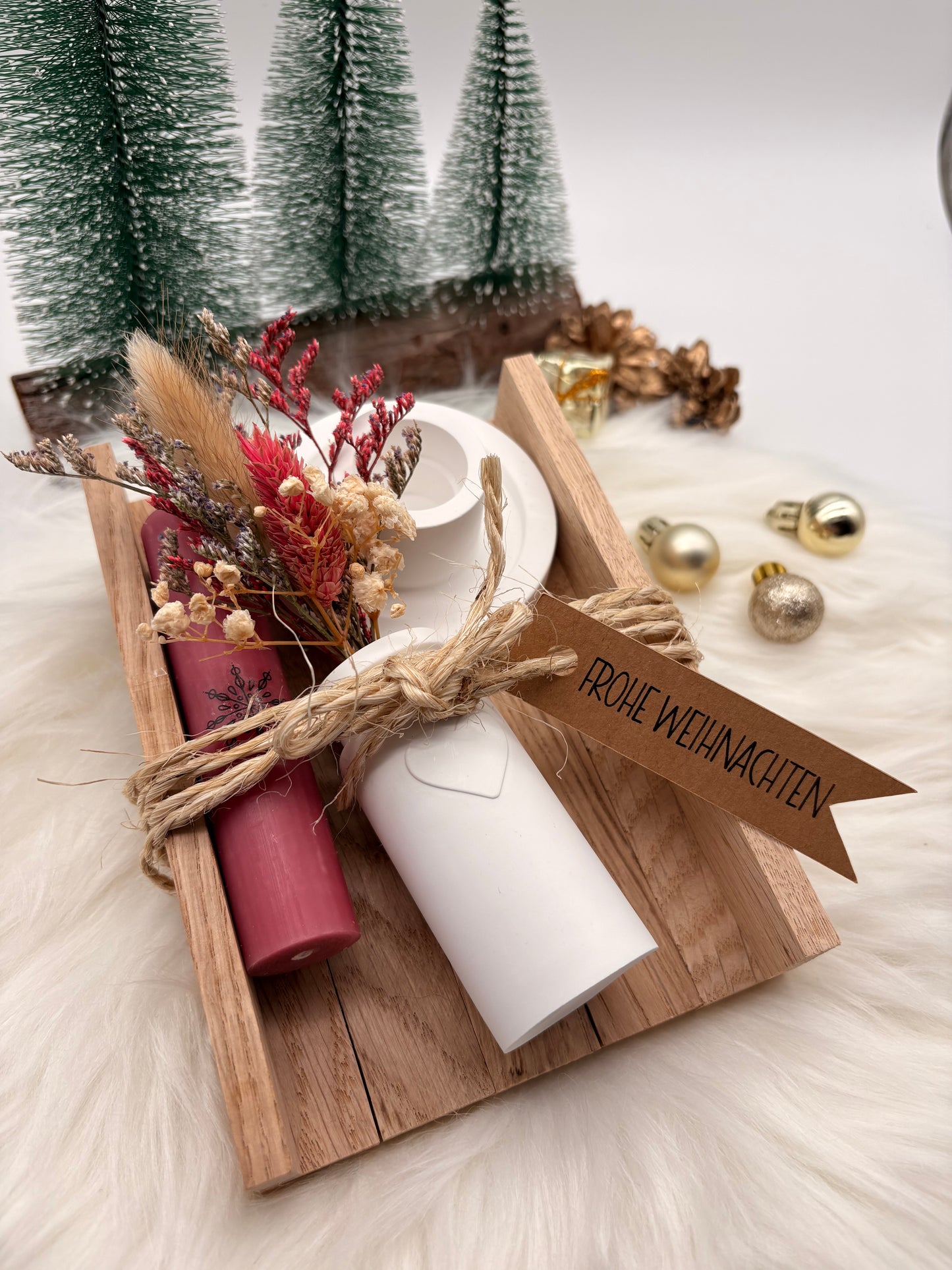 Weihnachtsgeschenk-Set mit Kerzenhalter in Weiß | Handgemachtes Deko-Set mit Kerze & Trockenblumen